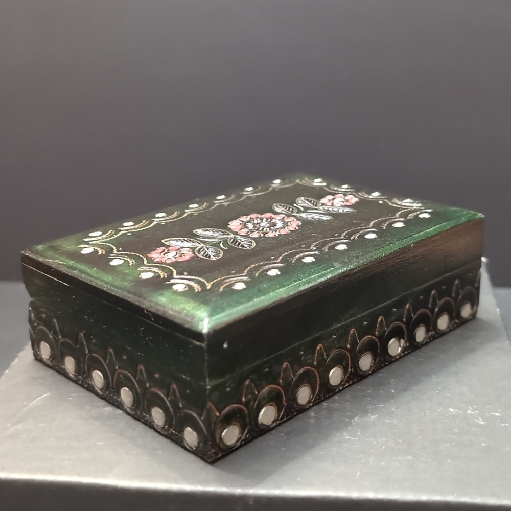 Handcrafted Green Floral Decorative Wooden Box - Picture 2 of 10